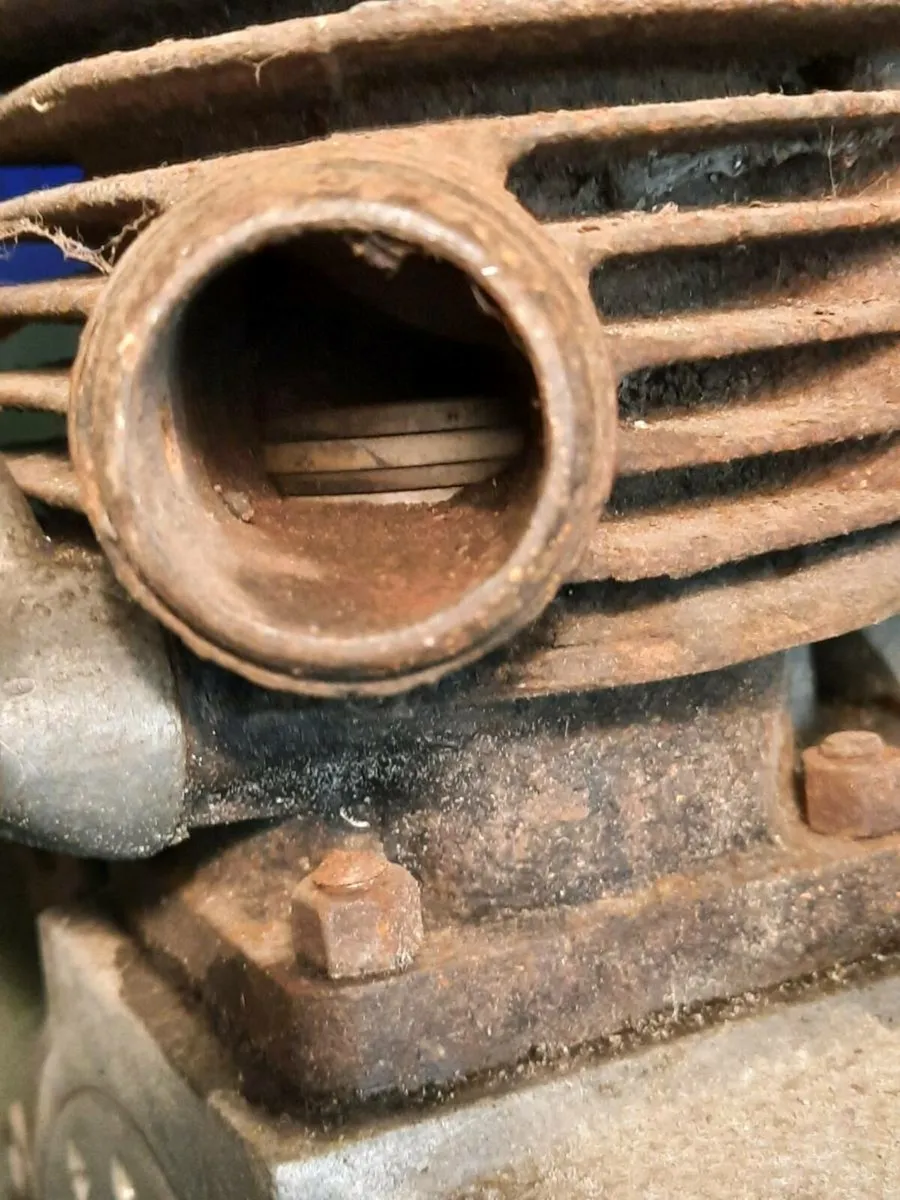 Velocette GTP engine - Image 4