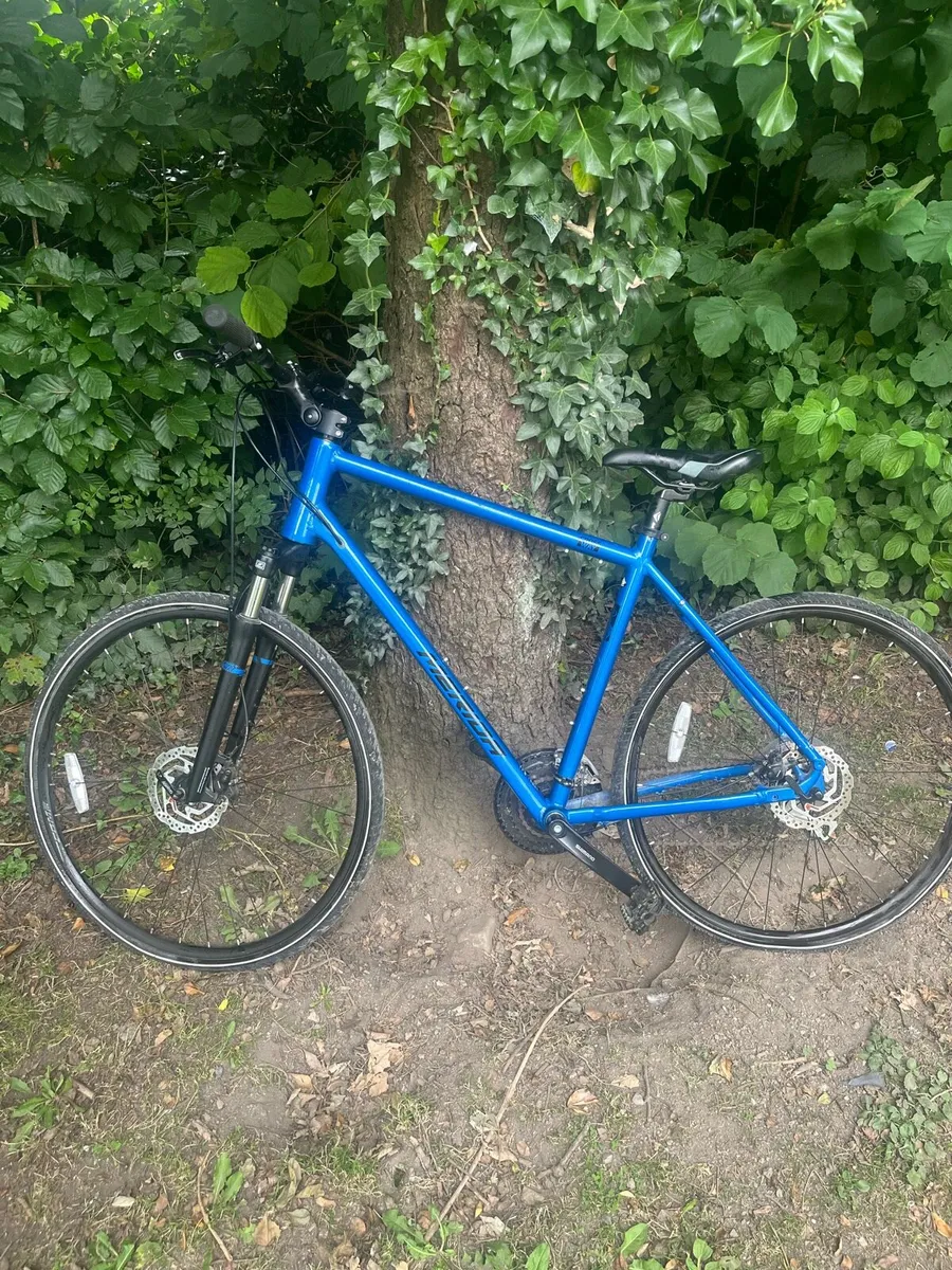 24-Speed Hybrid Bike – Like New, Barely Used!