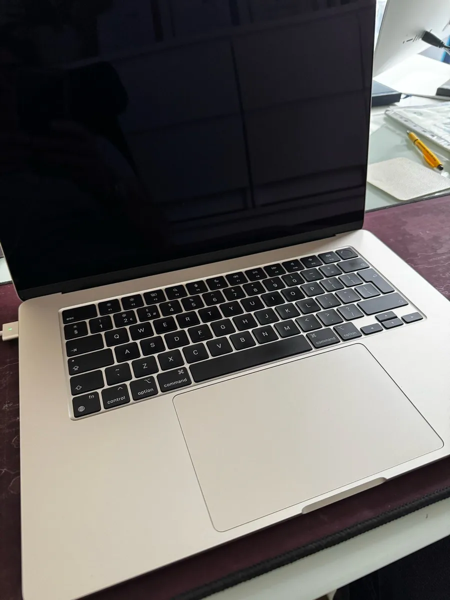 Air Mac 15” M3 - Image 3