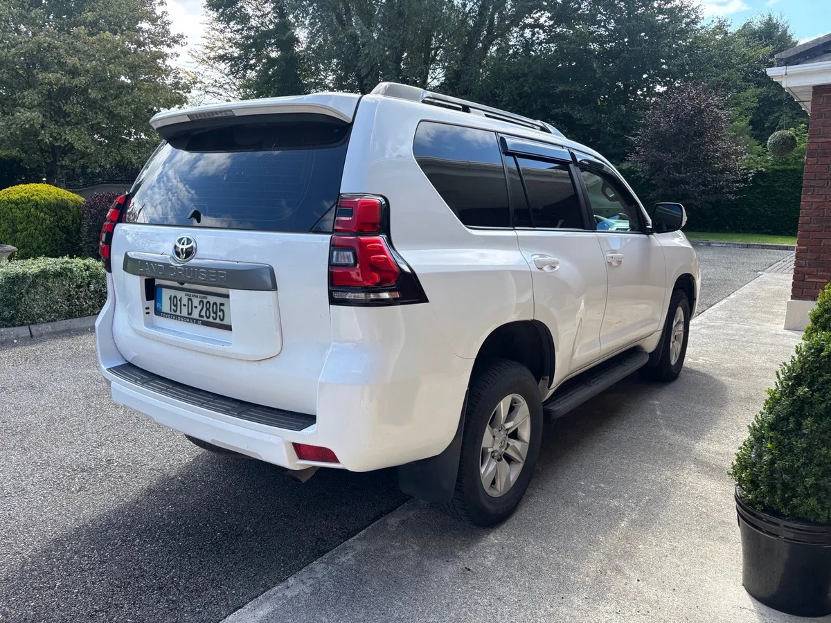 Toyota Land Cruiser - Image 4
