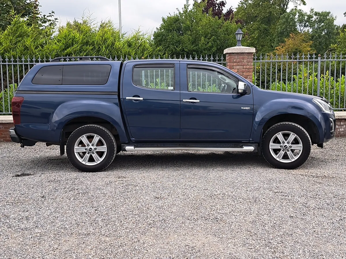 Isuzu D-Max 4 wheel drive Yukon Model - Image 3