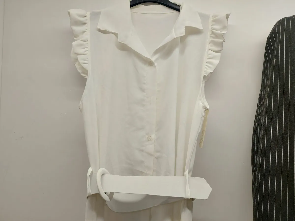 Online Auction Of A Selection Of Clothing & More! - Image 3