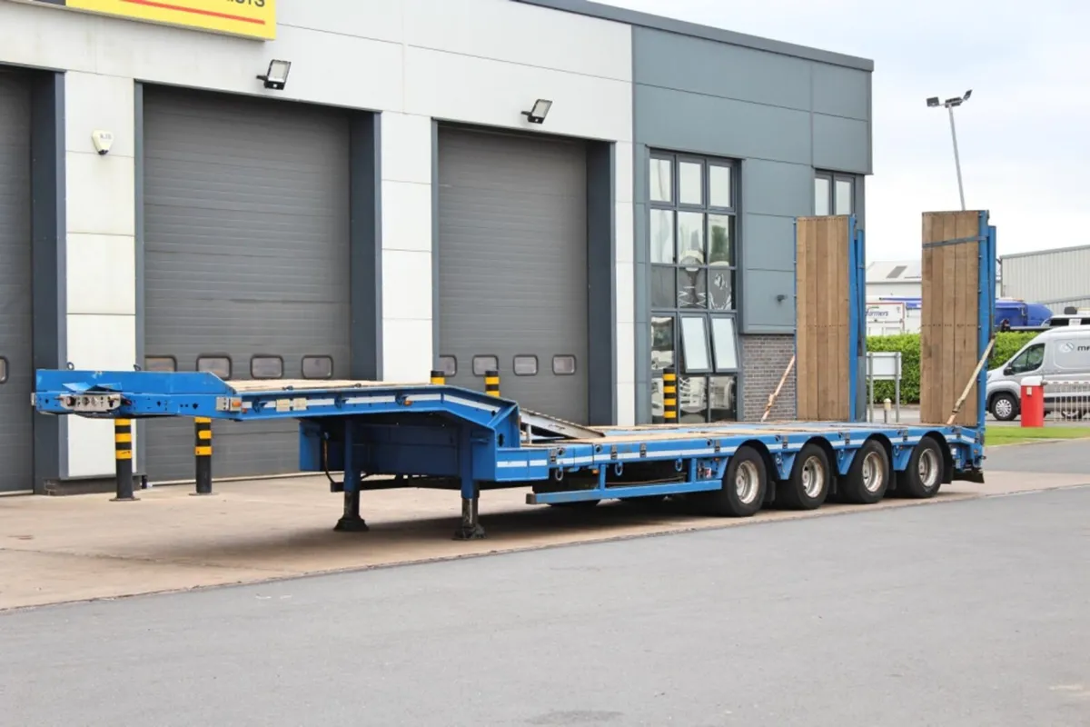 2015 FAYMONVILLE 4 AXLE EXTENDABLE 9FT WIDE LOADER - Image 3