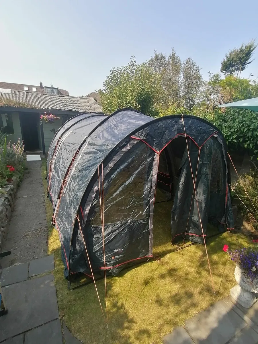 Tent - Image 2