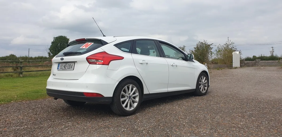Ford Focus 2015 - Image 2