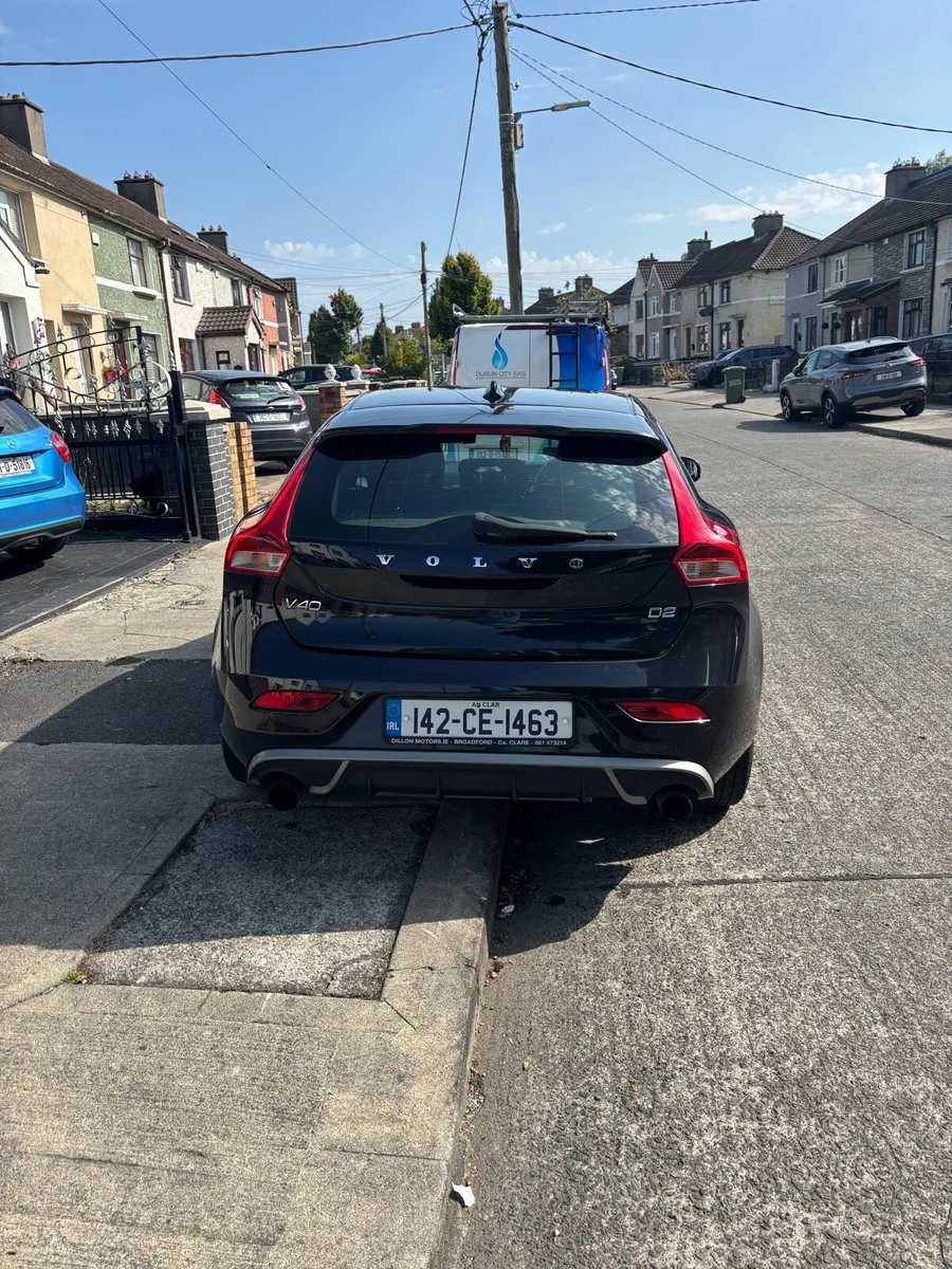 Volvo v40 r design - Image 4