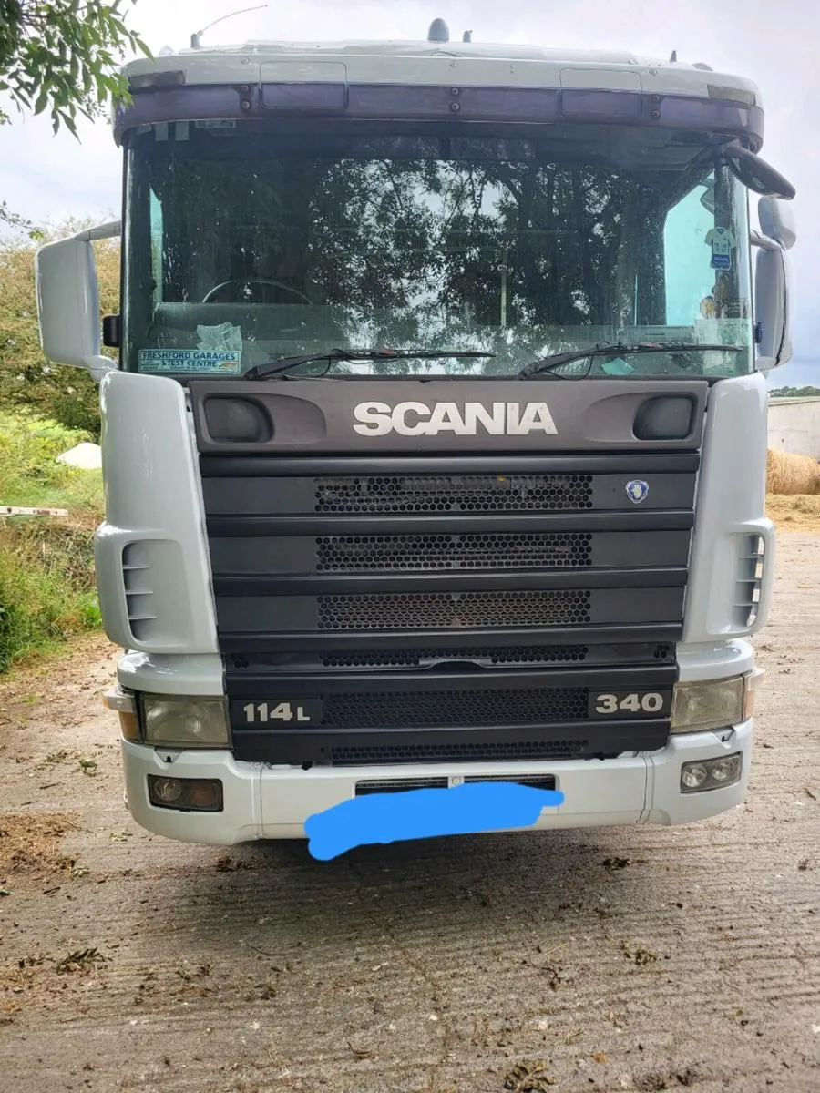 Scania 340HP Auto/Tiptronic 7 horsetruck - Image 2