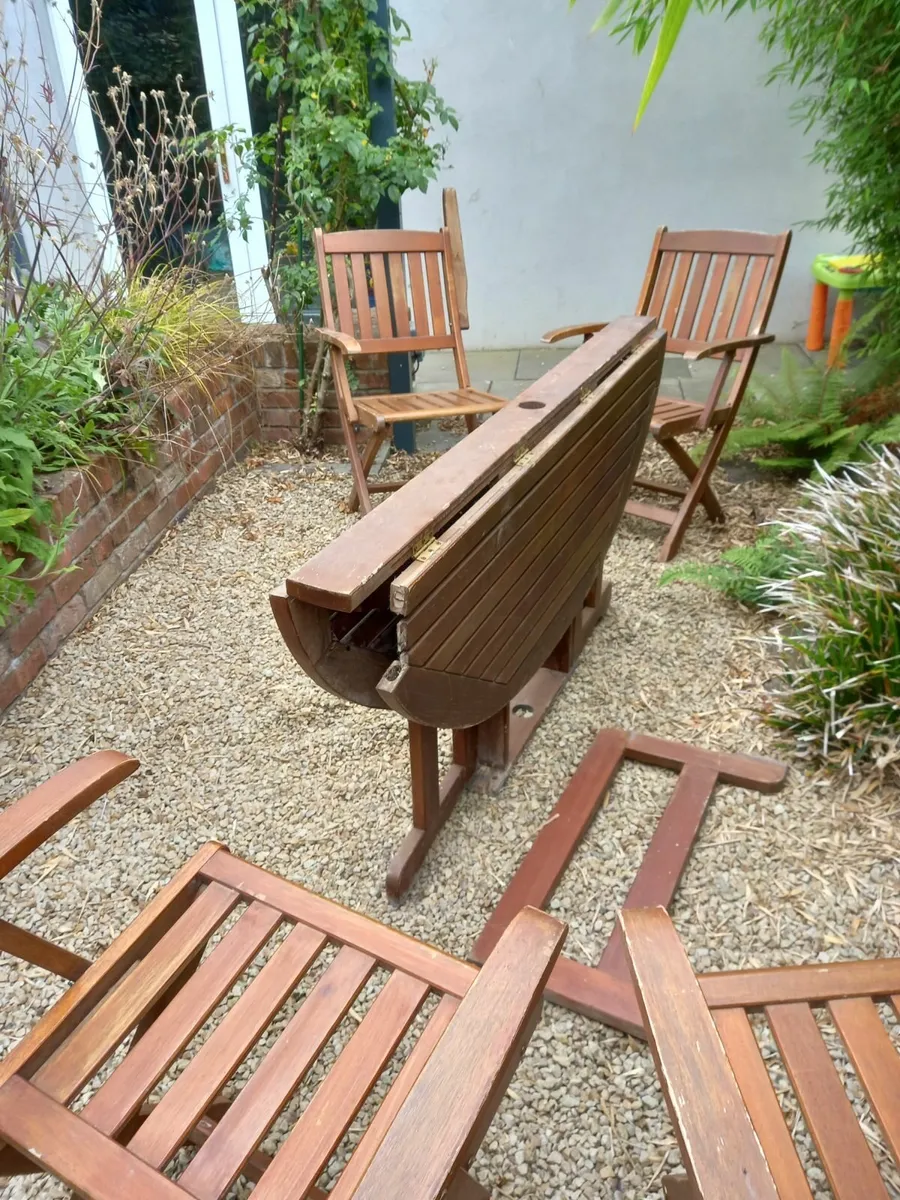 Teak garden furniture (for upcycling/repair) - Image 2