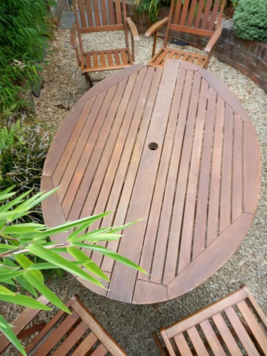 Teak garden furniture (for upcycling/repair) - Image 3