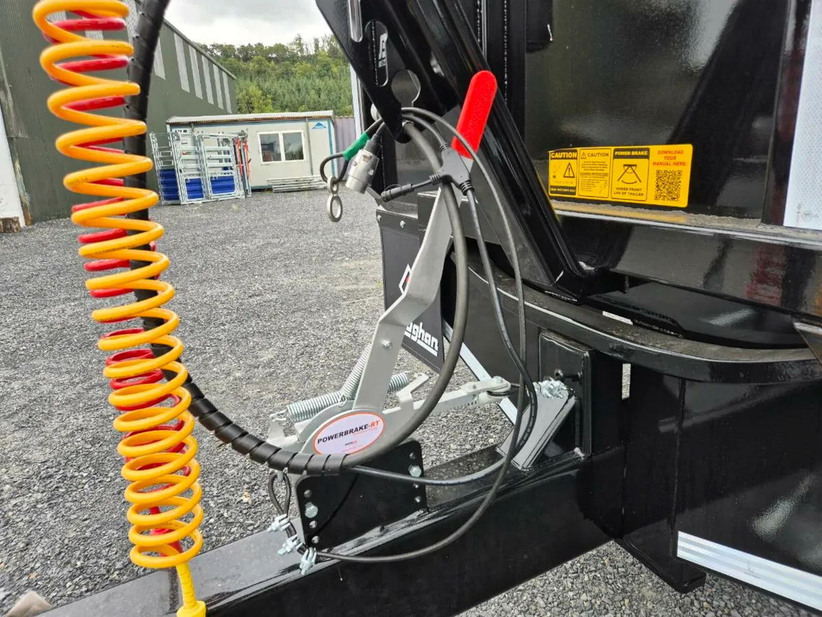 Broughan trailer - Image 4