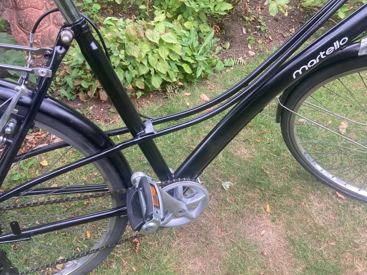 Modern Vintage Ladies Bike - Image 3