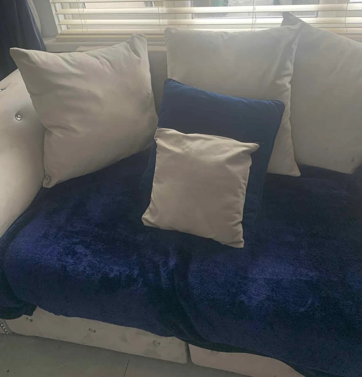 Sofa - Image 2