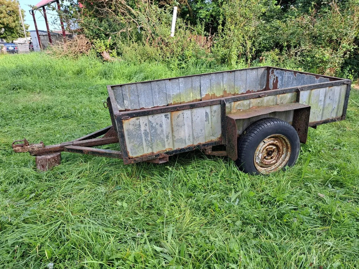 Trailer - Image 1