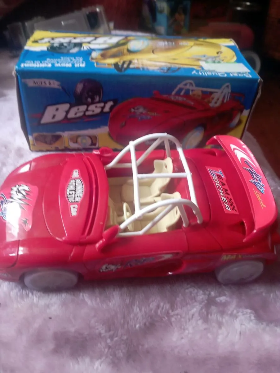 MUSICAL  LIGHT UP TOY CAR FOR AGES 6 +. - Image 3