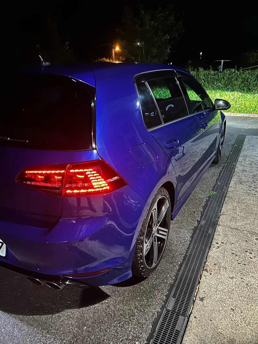 2016 Golf R - Image 3