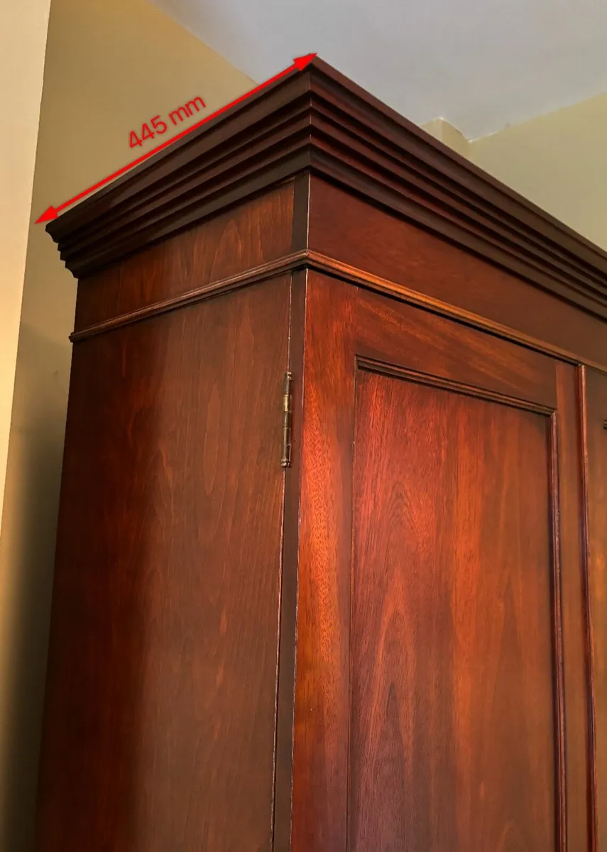 Wardrobe - Image 3