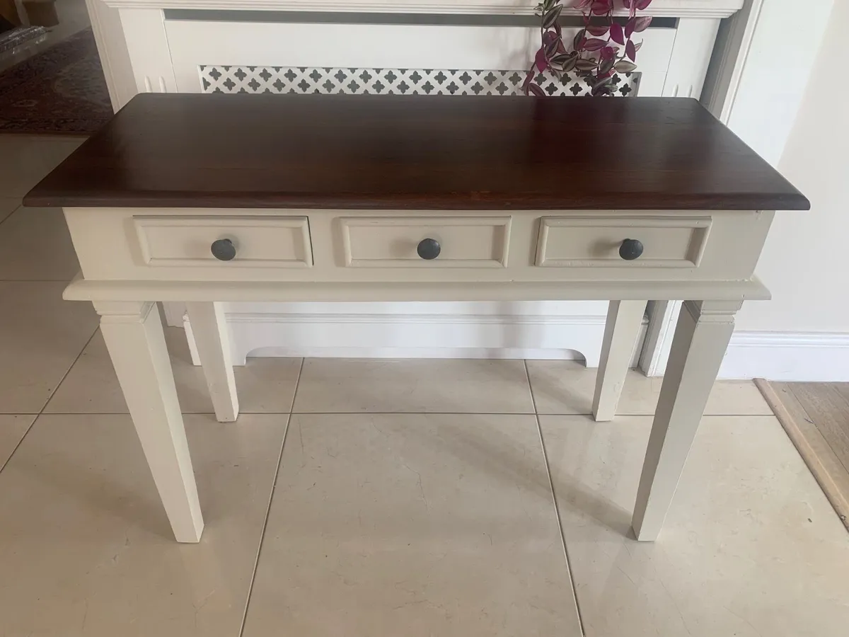 Console Table - Image 1