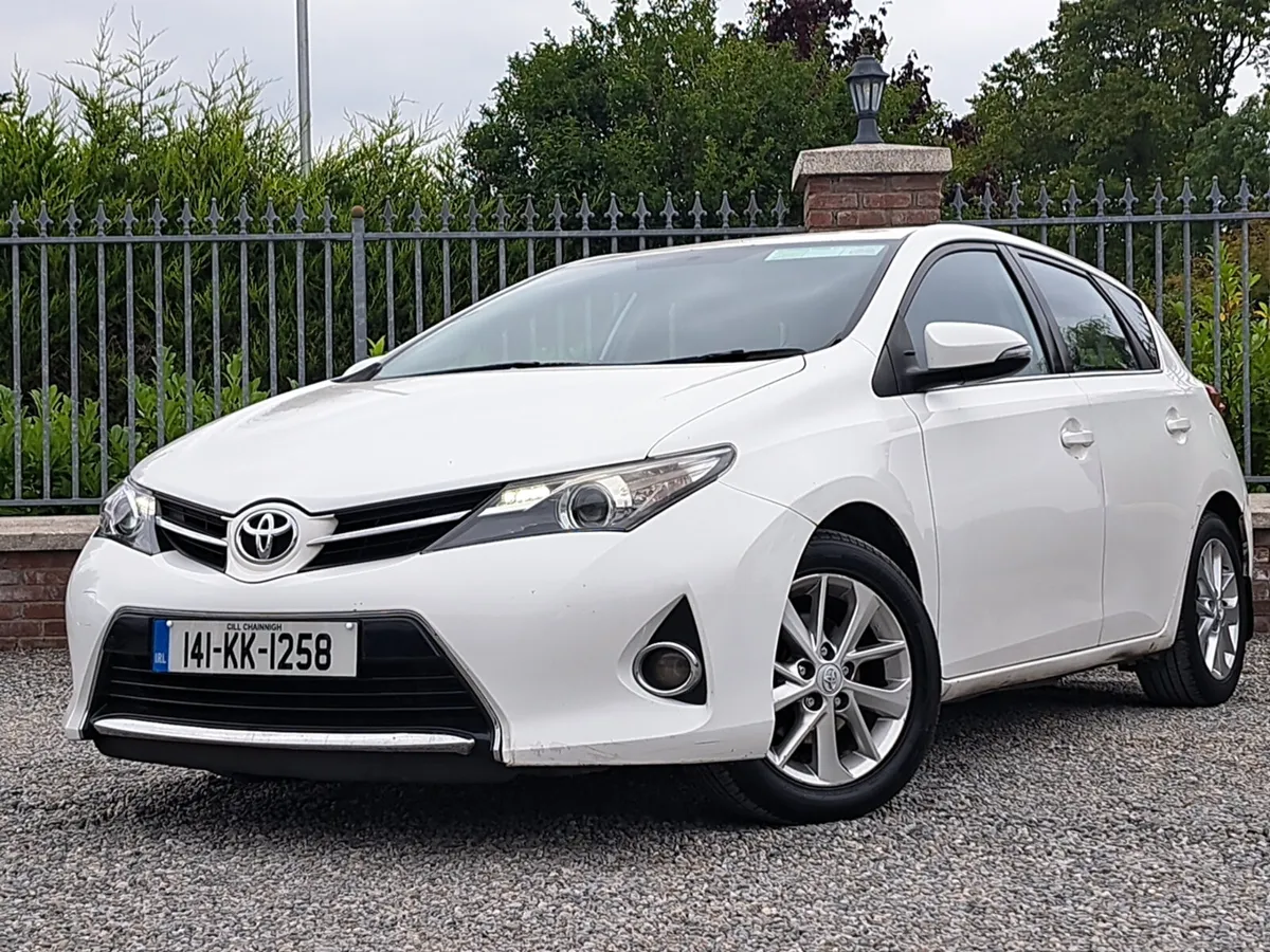 Toyota Auris Luna Model 1.4 Diesel. - Image 2