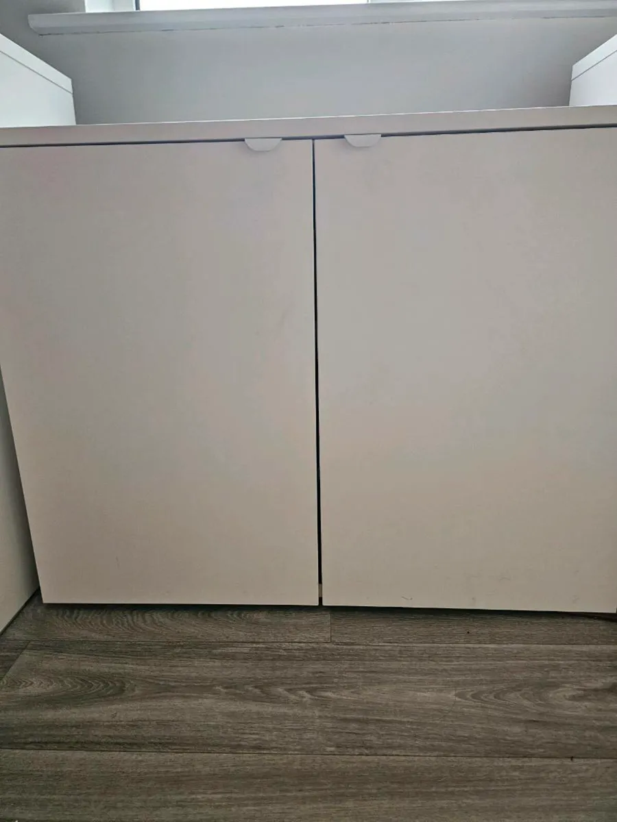 Shoe storage - Image 1
