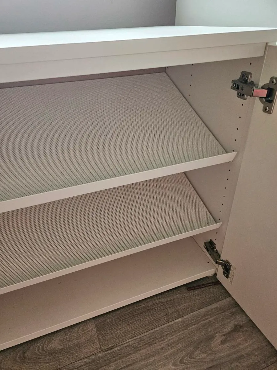 Shoe storage - Image 3