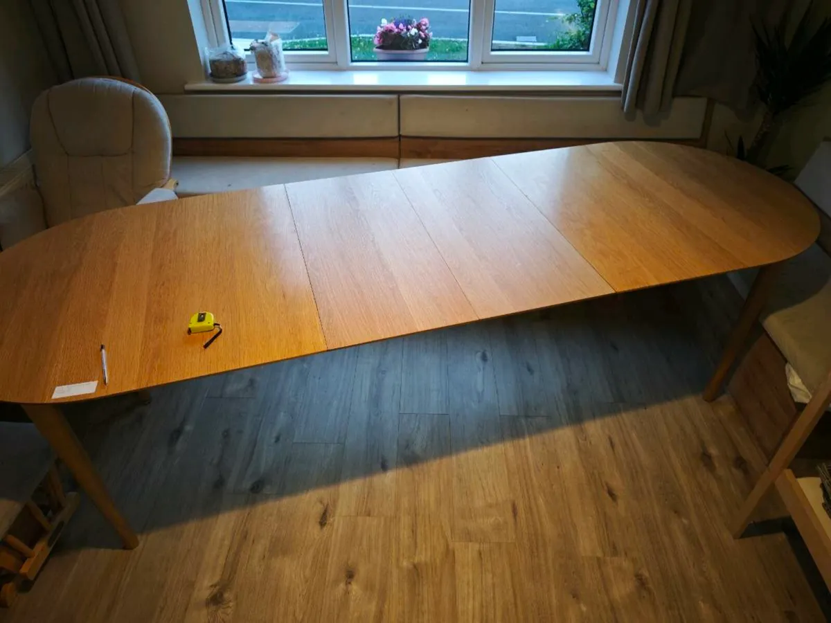 Dining table - Image 4