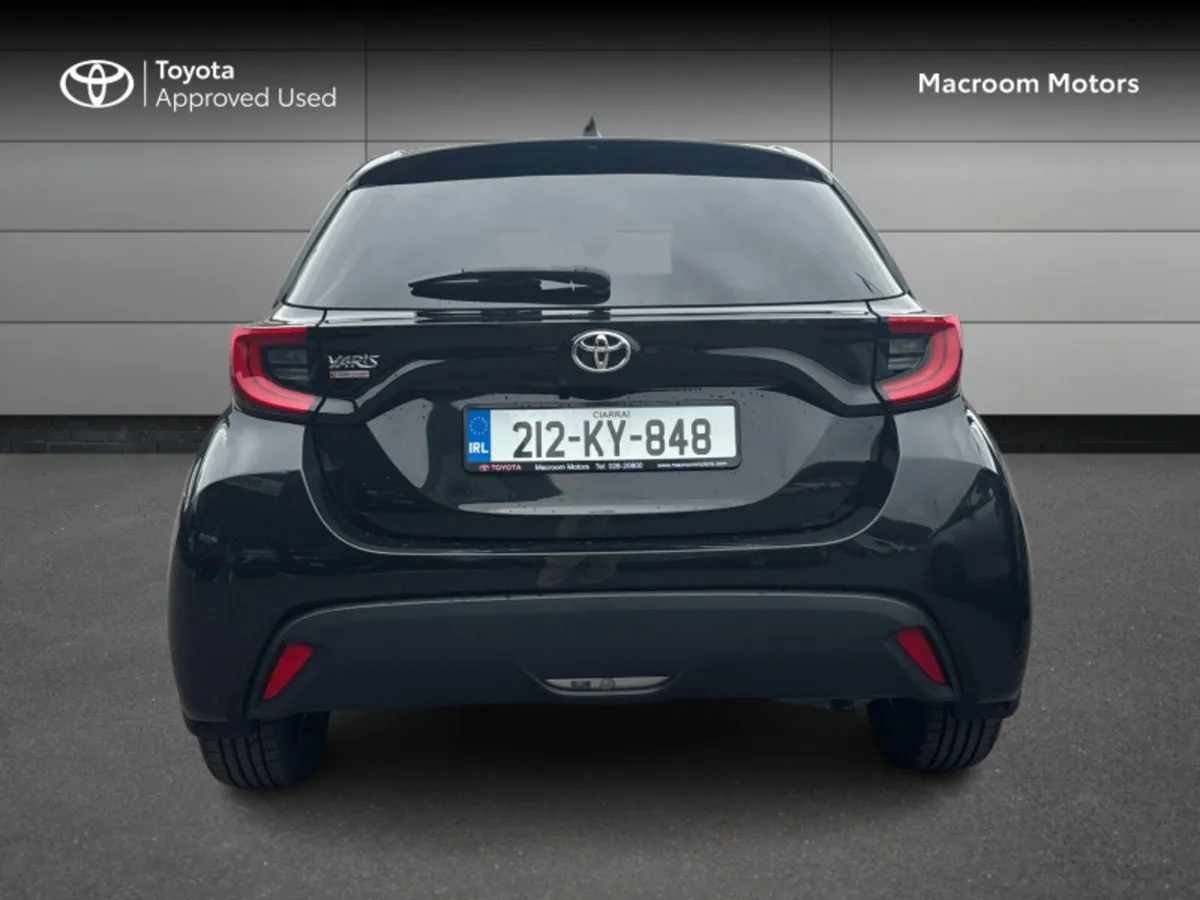 Toyota Yaris 1.0 L/SPORT MONO 4 4DR - Image 4