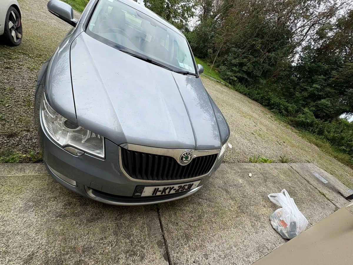 2011 Skoda Superb - Image 3