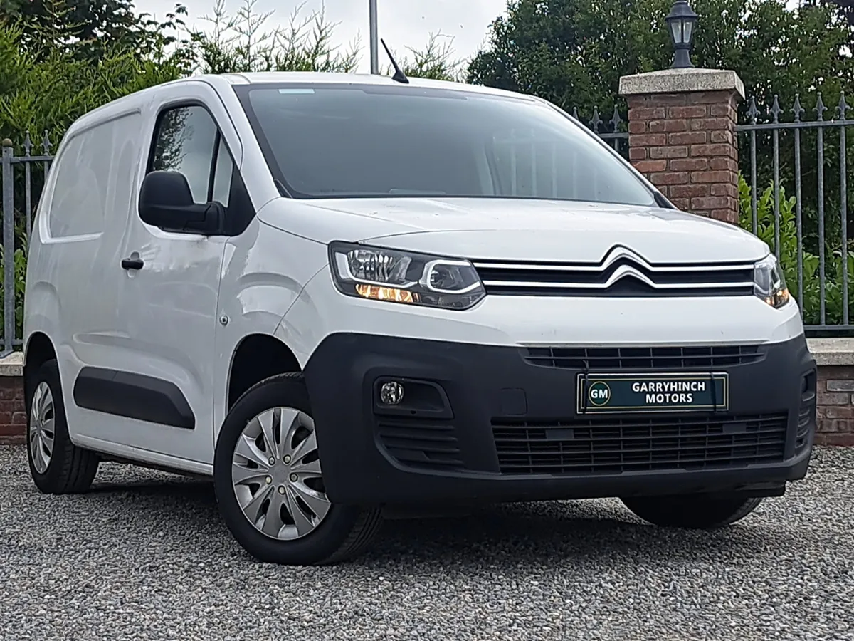 Citroen Berlingo Panel Van 1.5 Diesel with 3 seats - Image 1