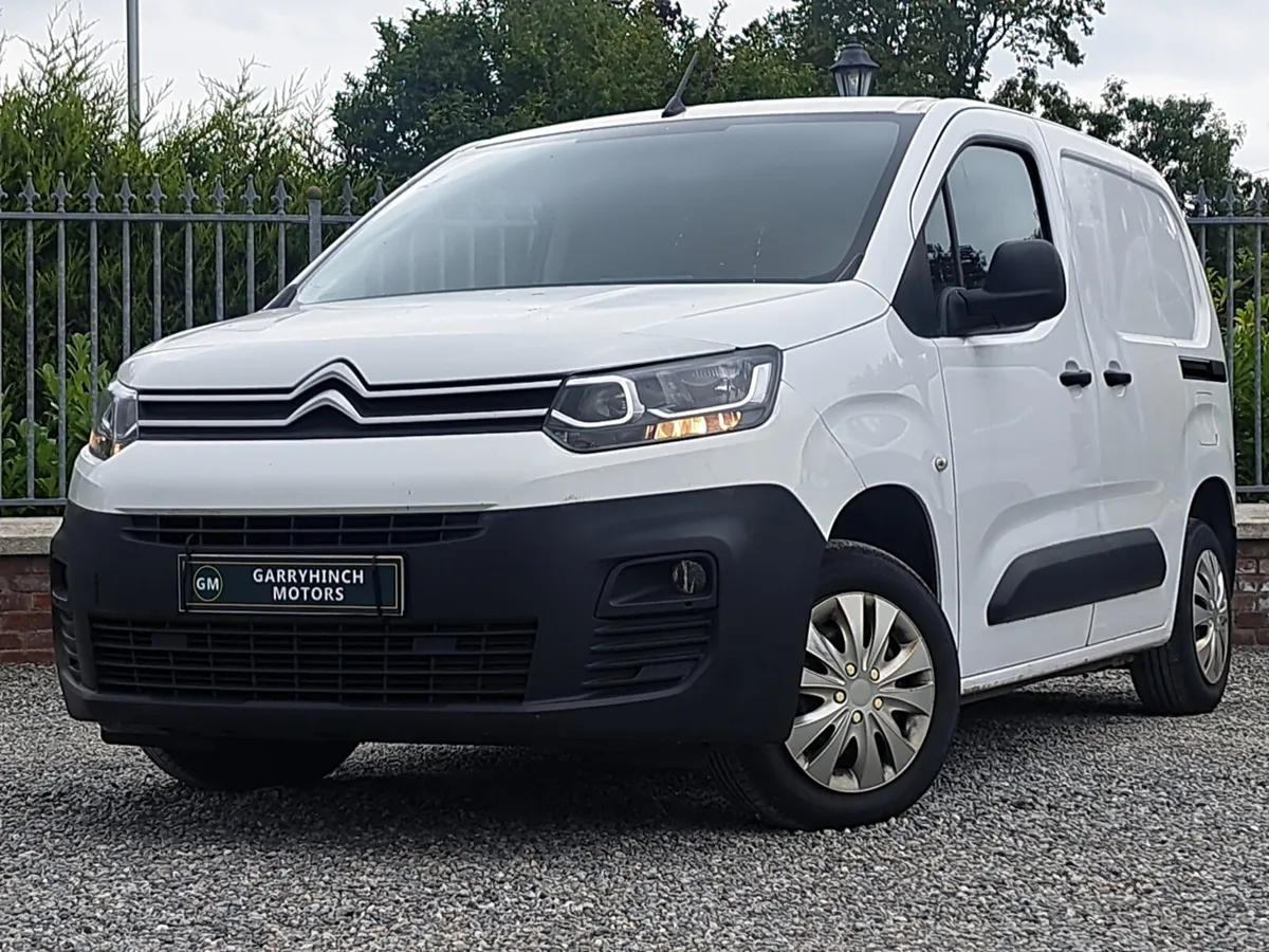 Citroen Berlingo Panel Van 1.5 Diesel with 3 seats - Image 2