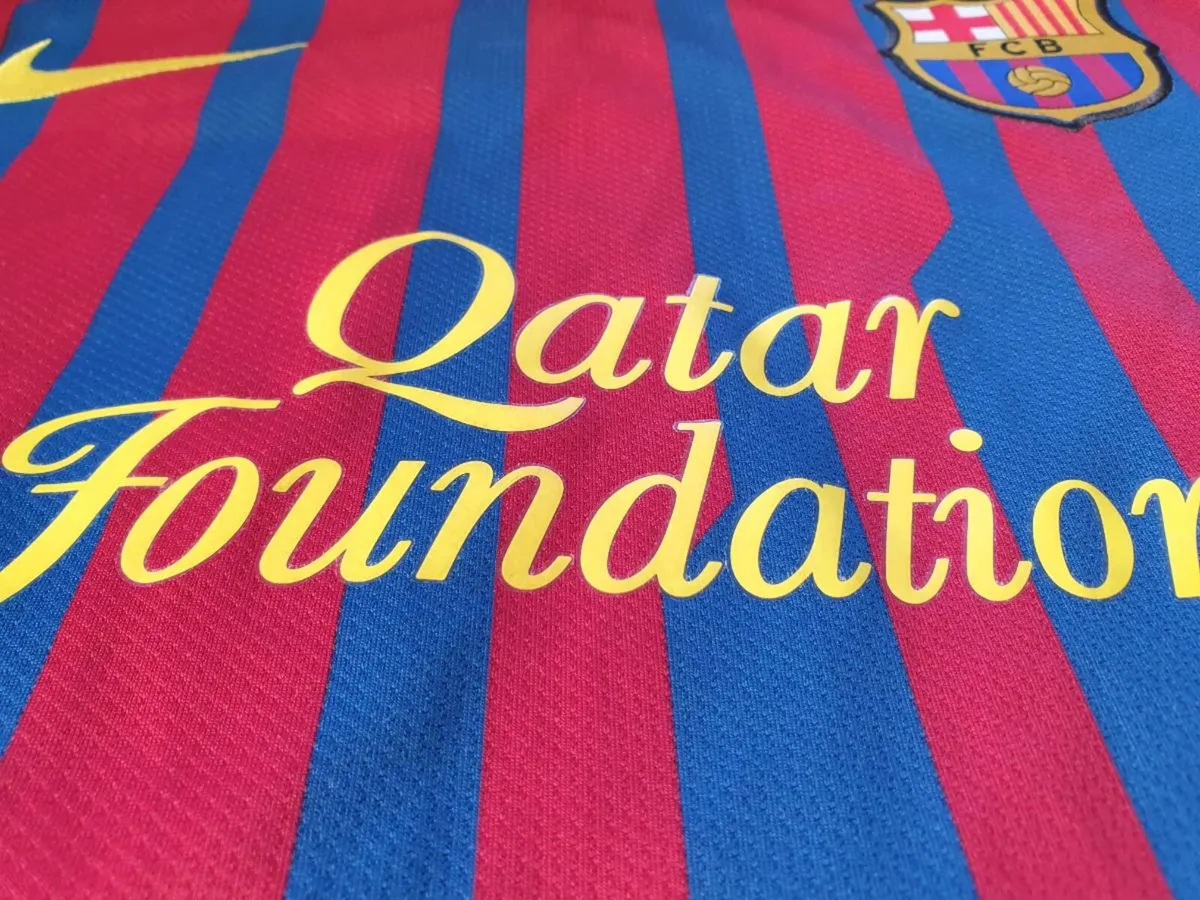 Barcelona Football Club Home Jersey 2011 to 2012 L - Image 4