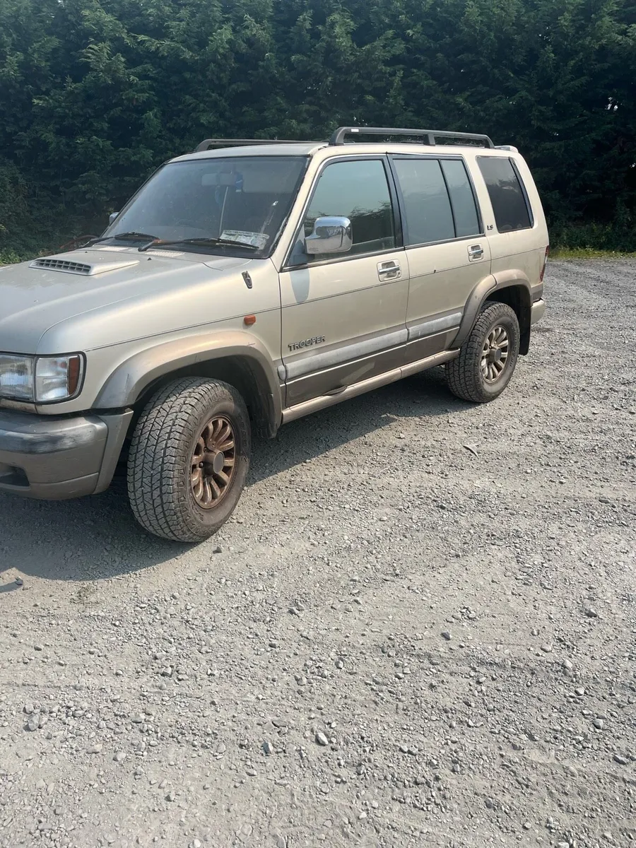 Isuzu trooper 3.1 - Image 2