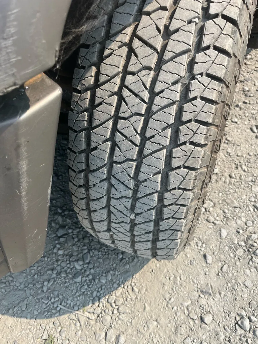 Isuzu trooper 3.1 - Image 4