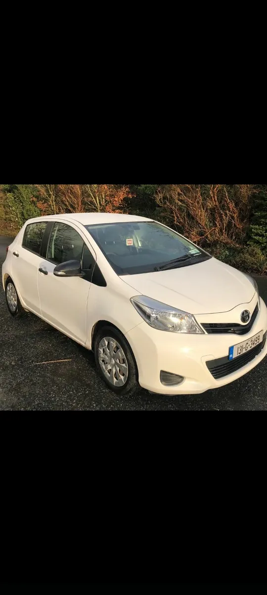 Toyota Yaris 2013 1.0L Manual - Image 1