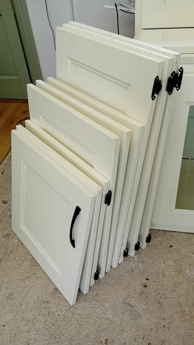 Cream Coloured Kitchen - Image 2