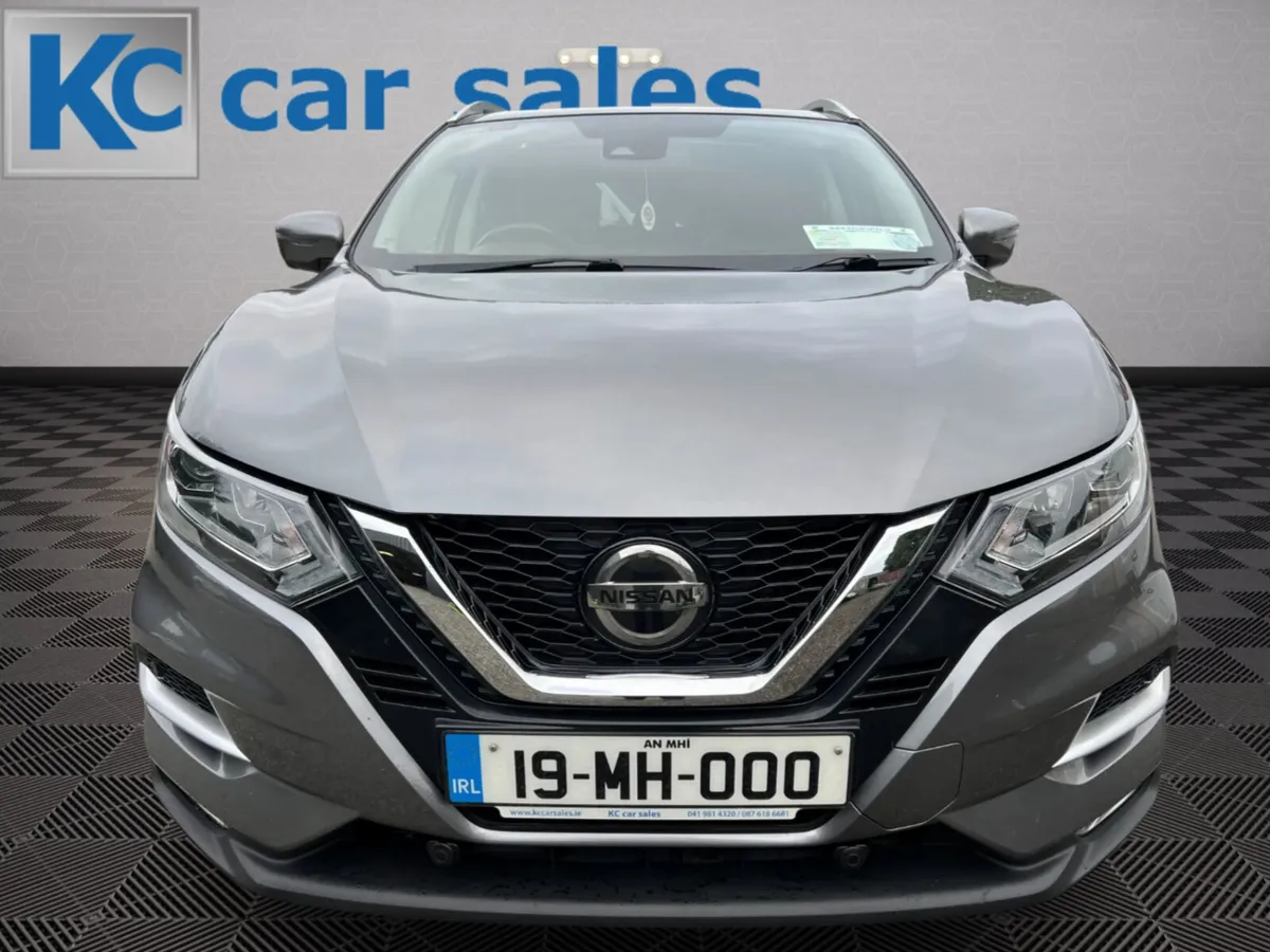 Nissan Qashqai 2019 SV PREMIUM, HEATED SEATS, - Image 2