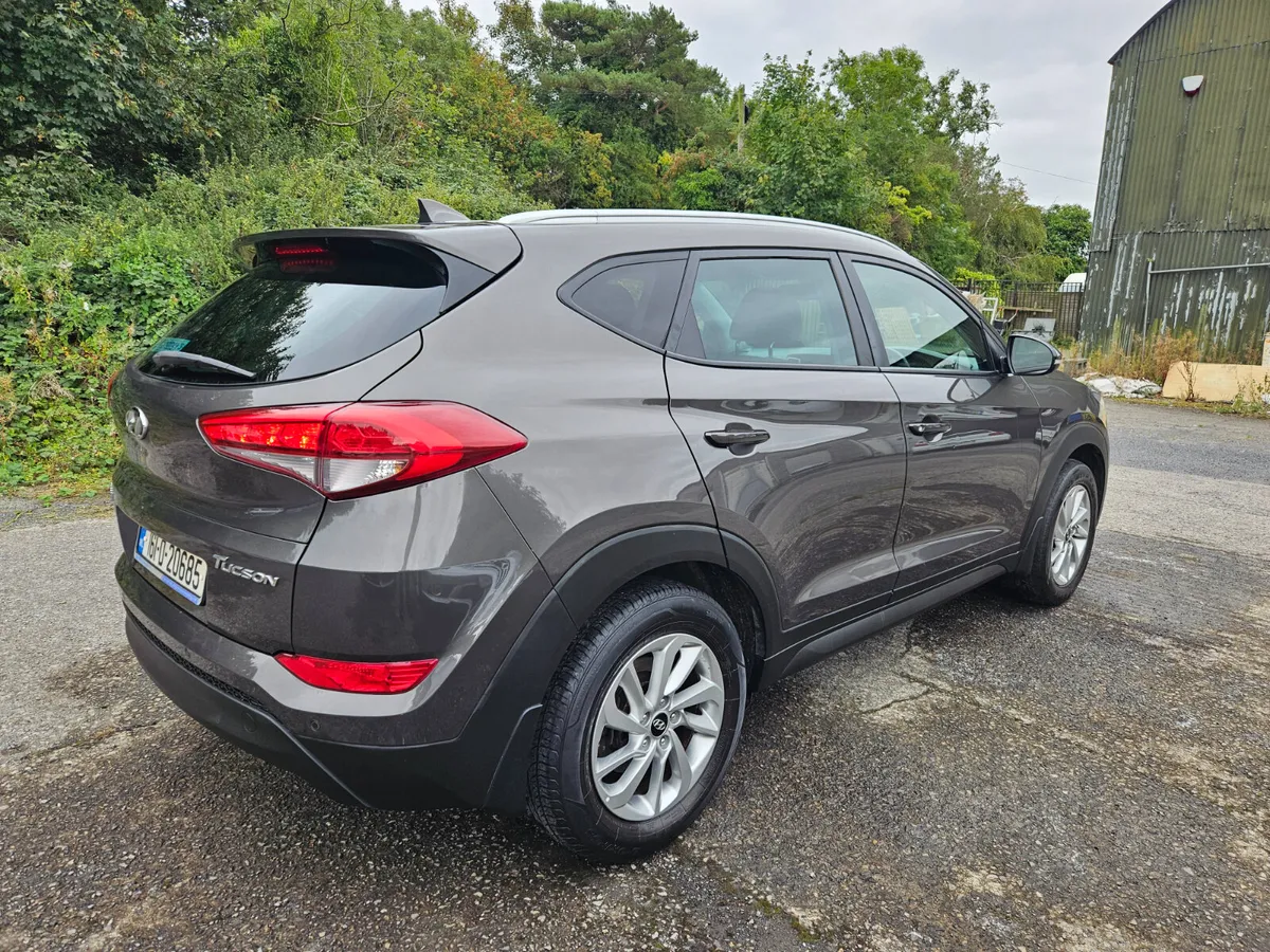 Hyundai Tucson 2016 1.7 diesel low mileage - Image 4