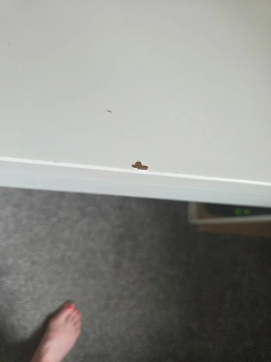 Desk - Image 3