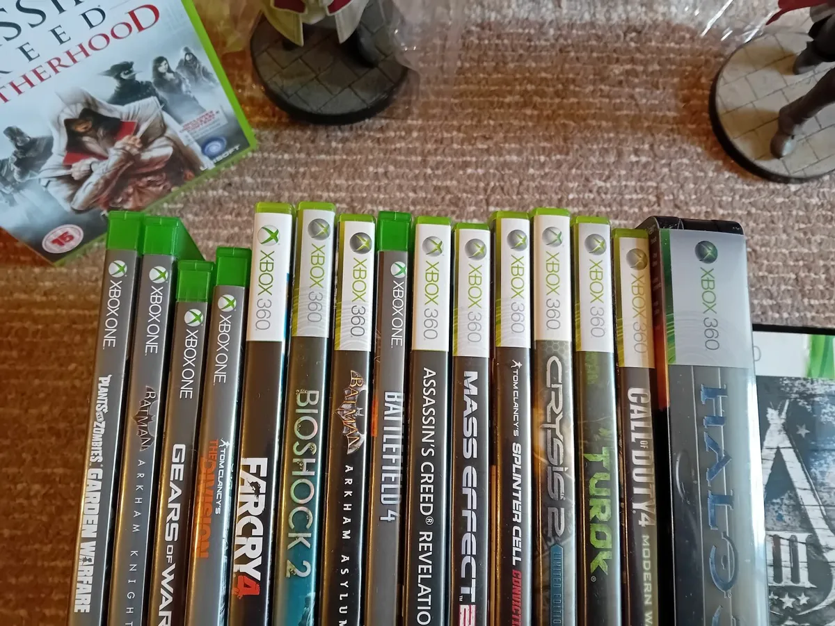 XBOX360 XBOXONE Games plus 2 Assassins Figers - Image 2