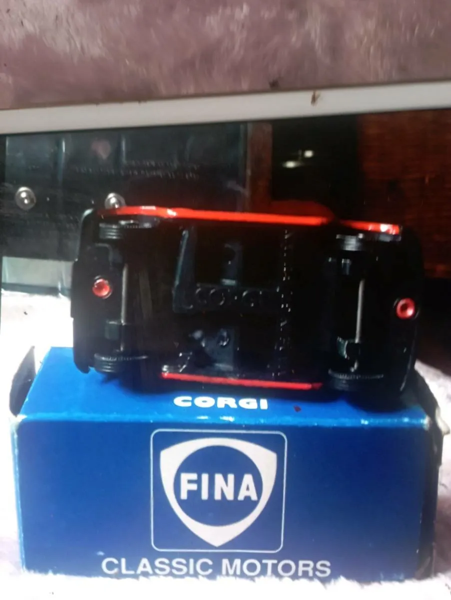 CORGI FINA MINI COOPER CLASSIC DIECAST MODLE - Image 3