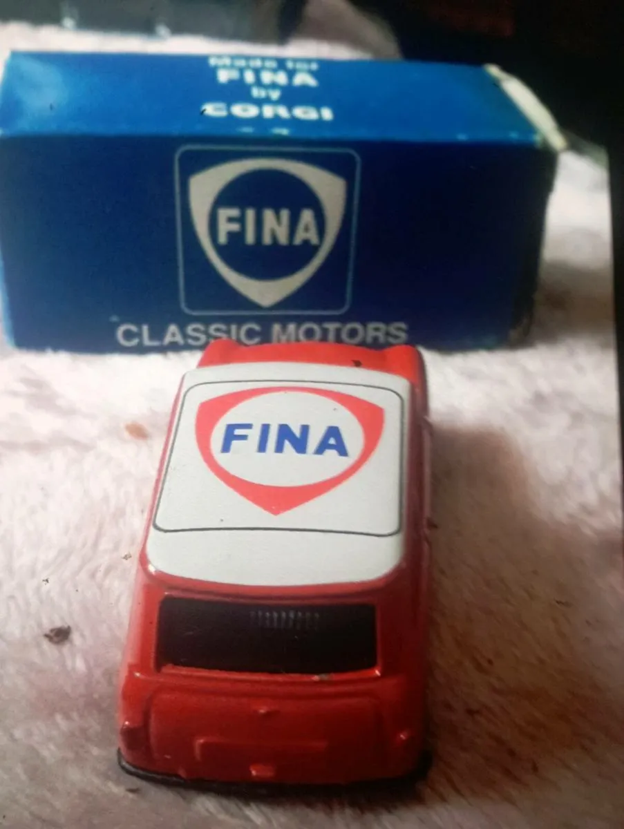 CORGI FINA MINI COOPER CLASSIC DIECAST MODLE - Image 4