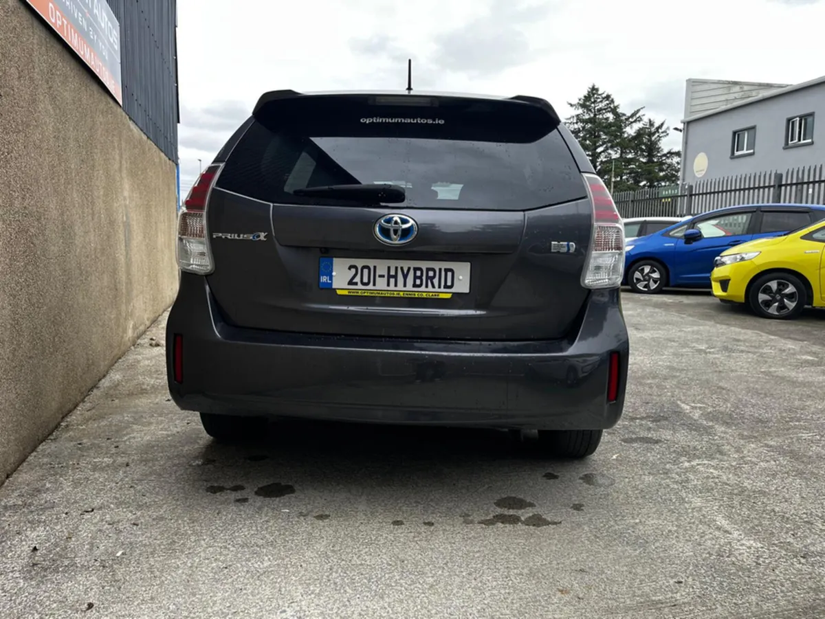 Toyota Prius AUTOMATIC SELF CHARGE HYBRID - Image 3