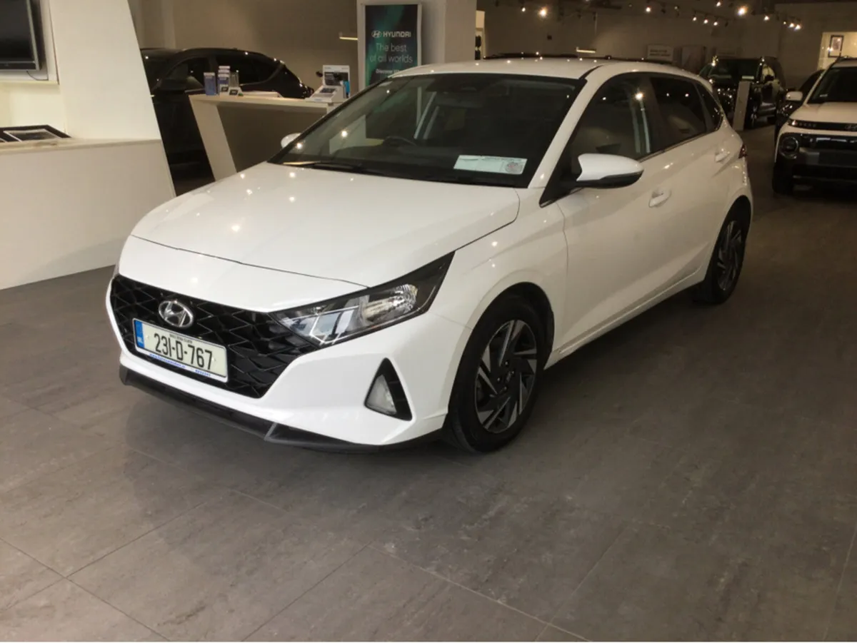 Hyundai i20 DELUXE PLUS AUTOMATIC - Image 3