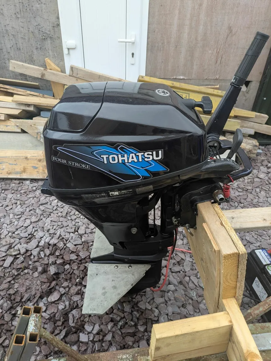 Tohatsu 4-stroke 20hp outboard boat engine - Image 1