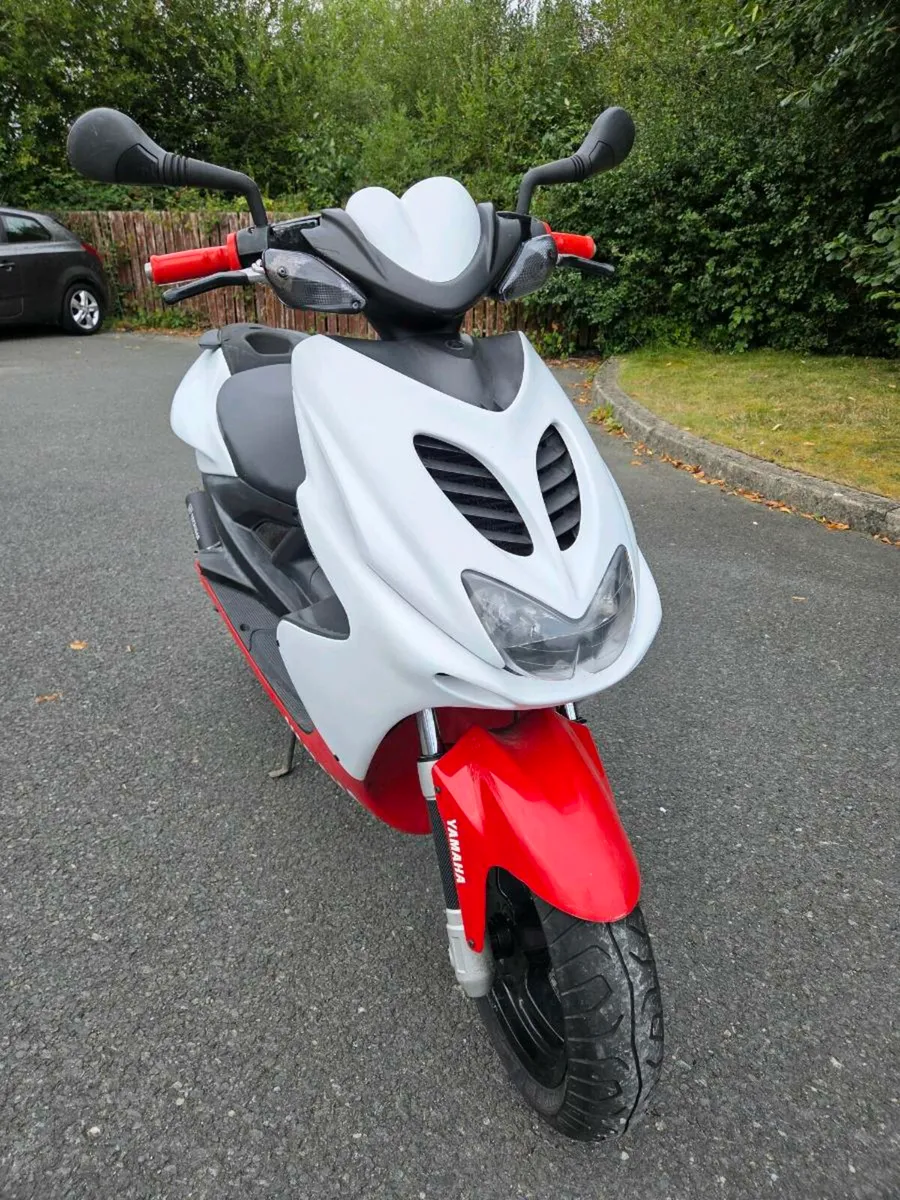 Yamaha Aerox 50 - Image 1