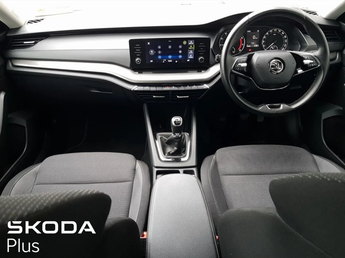 Skoda Octavia Octavia AMB 1.0tsi 110HP - Image 3