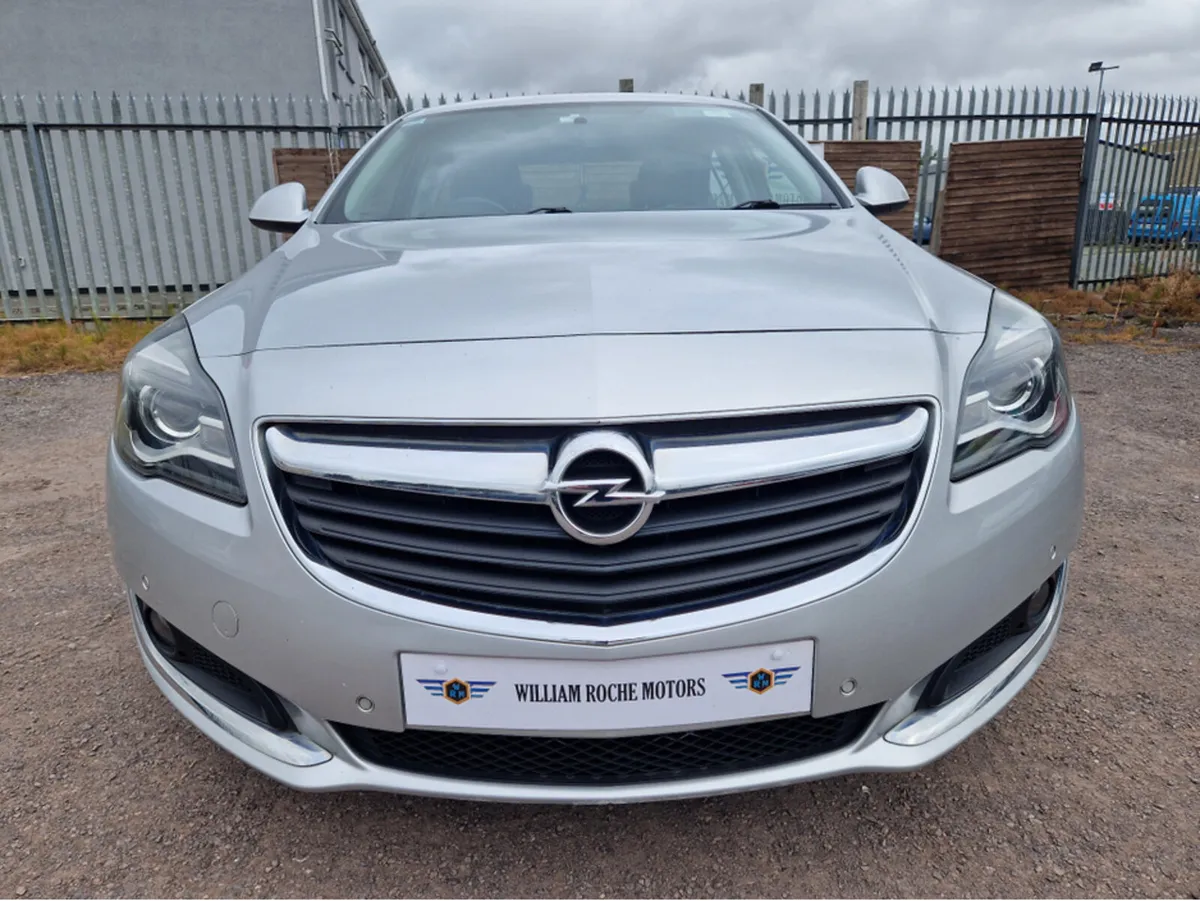Opel Insignia SC 1.6 CDTI 136PS 4DR - Image 3