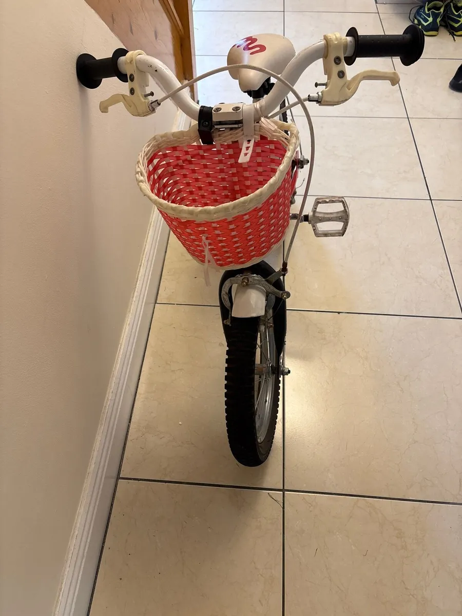 Kids bike - Image 3