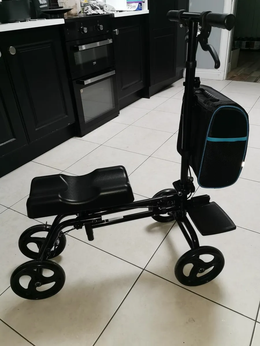 Knee scooter - Image 1