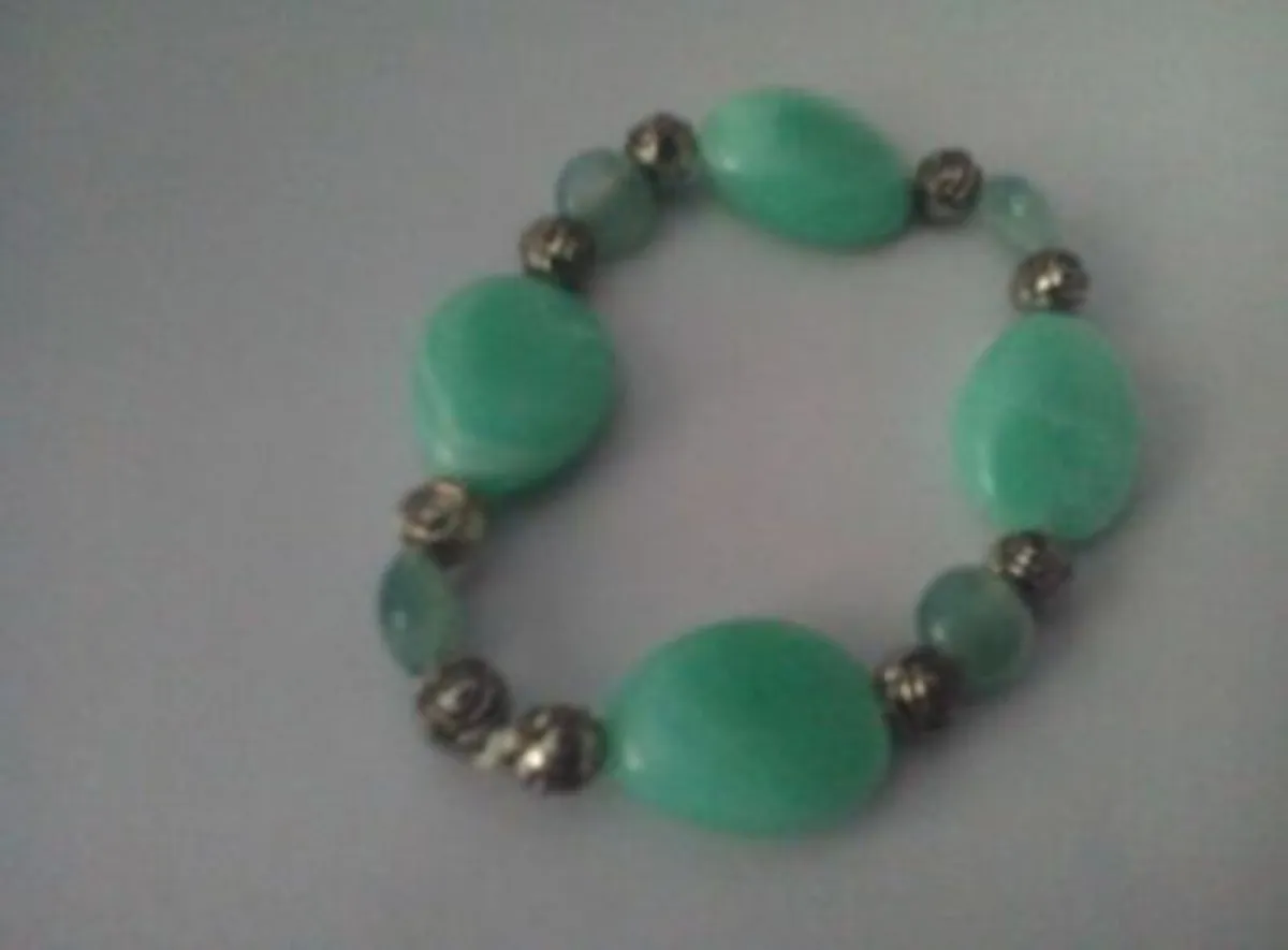 Women's Costume Jewellery Bracelet.