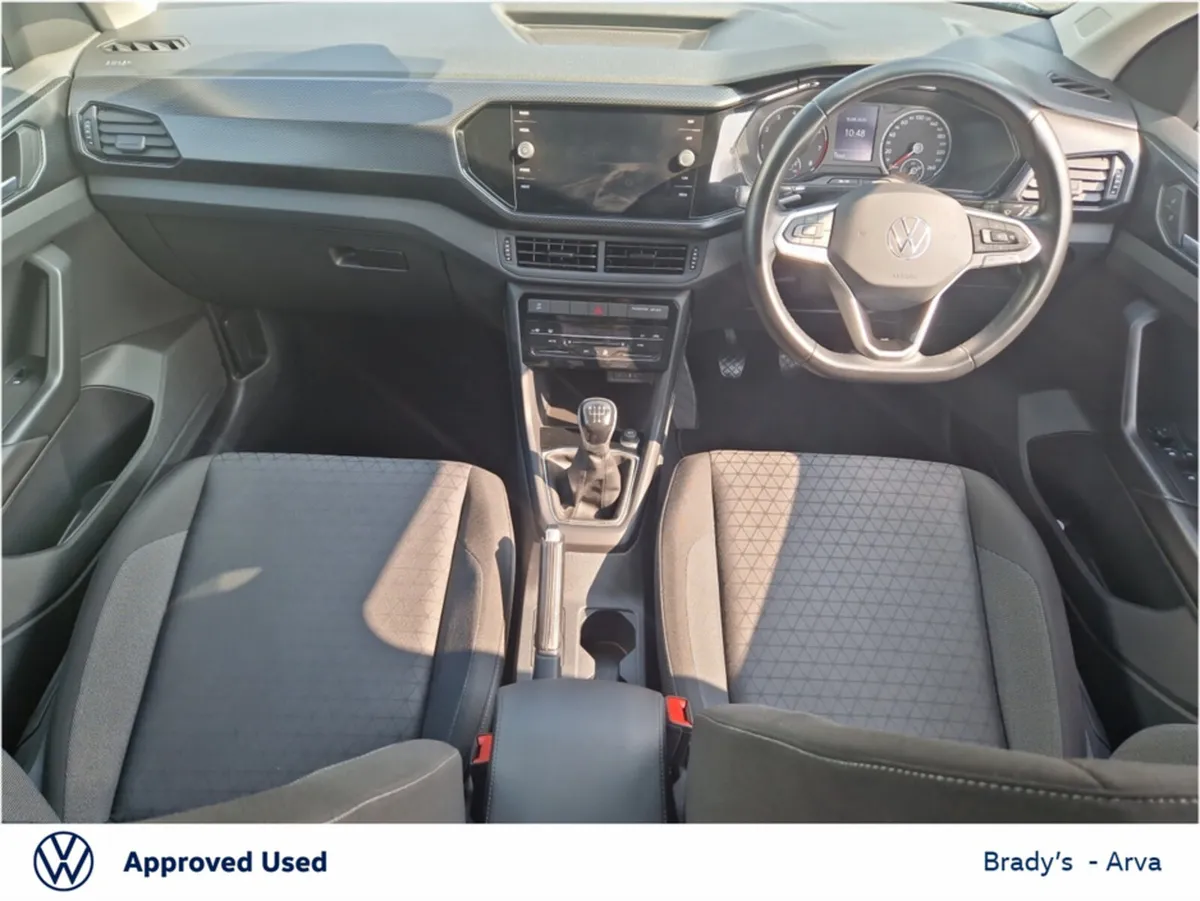 Volkswagen T-Cross LIFE 1.0 TSI MANUAL 5SPEED 95BH - Image 2
